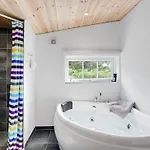 Stefana - 200m From The Sea By Interhome *