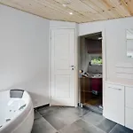 Stefana - 200m From The Sea By Interhome *